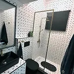 Black & White Luxury Living Appartement Kateríni