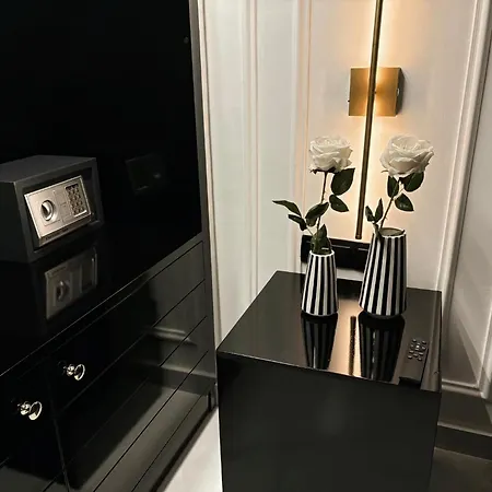 Appartement Black & White Luxury Living *