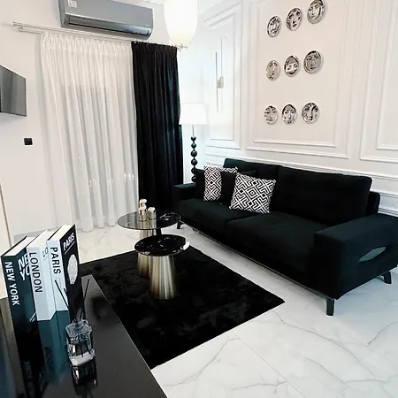Black & White Luxury Living Appartamento *