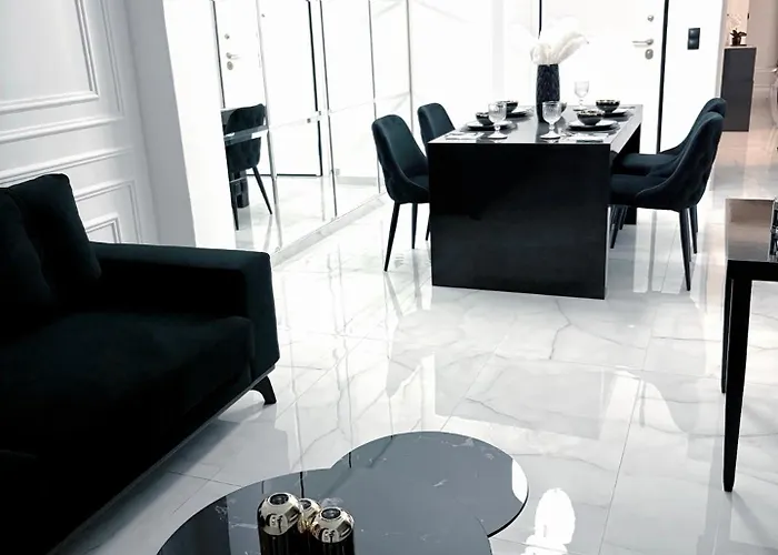 Black & White Luxury Living Kateríni